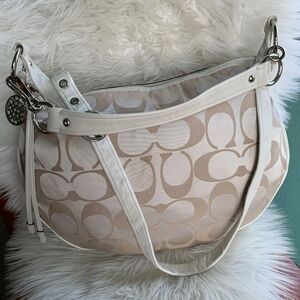 Coach Ali Signature Large Hobo Bag!